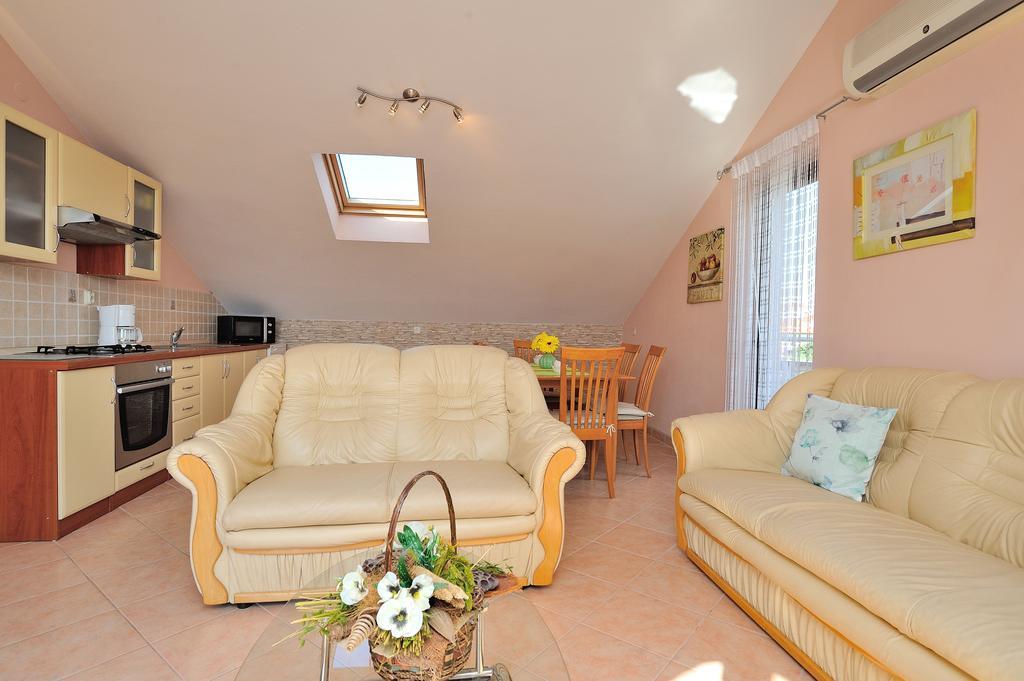 Apartment Lavandula ซาดาร์ ภายนอก รูปภาพ